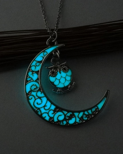 Glowing Pendant Necklaces Silver Plated Chain Necklaces
